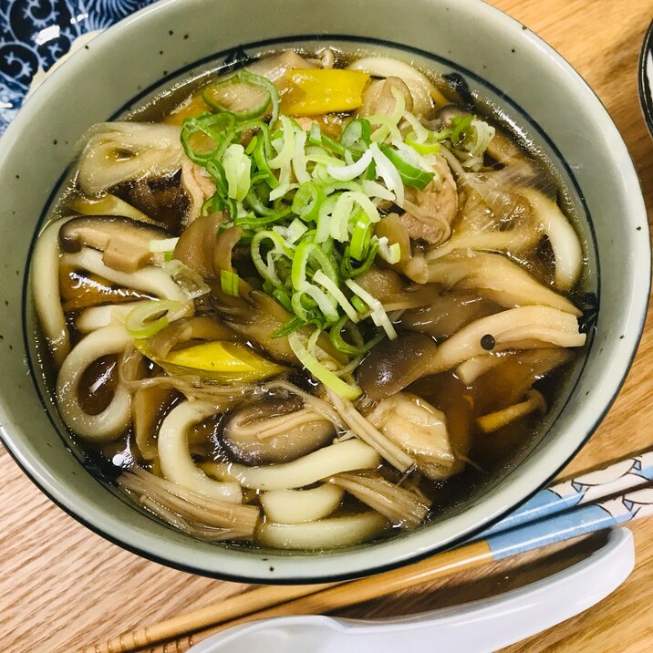 きのこいっぱいたっぷり鶏つゆうどん(そば)